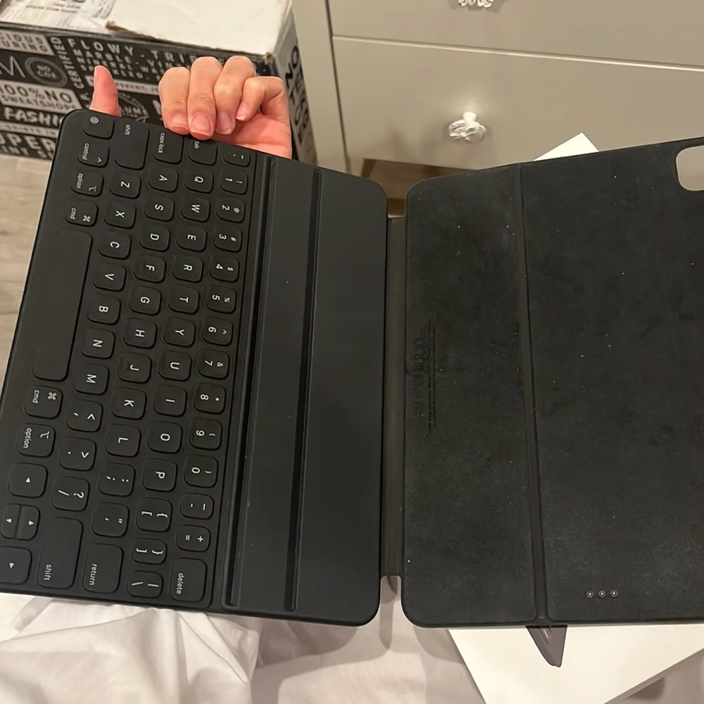 Ipad case smart key folio